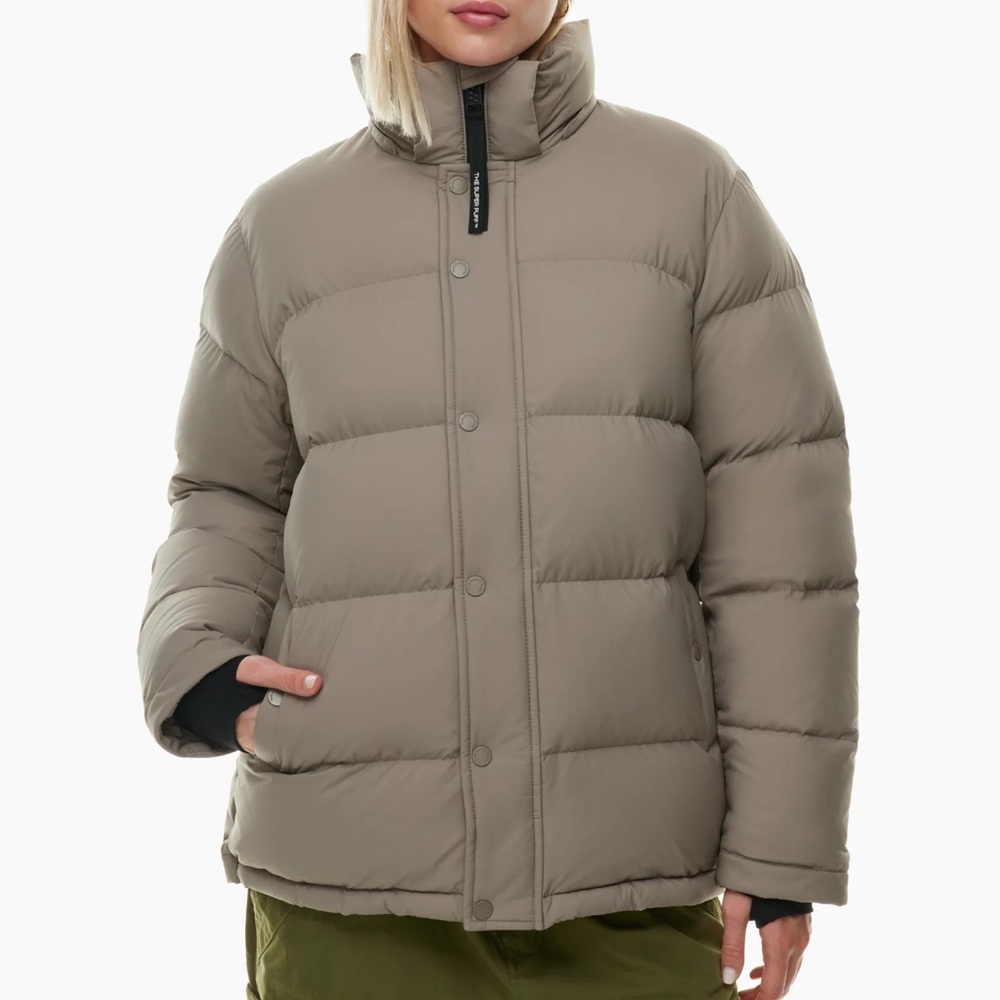 The Super Puff - Aritzia - Size Small in perfect condition - Picture 5 of 6
